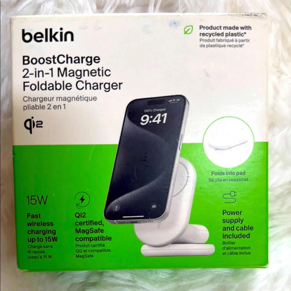 Belkin BoostCharge 2-in-1 Magnetic Foldable Charger - White